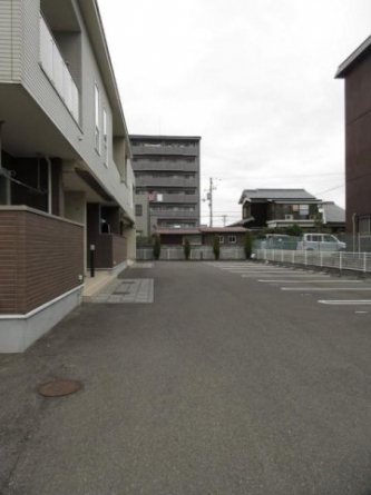 駐車場に車を止められます