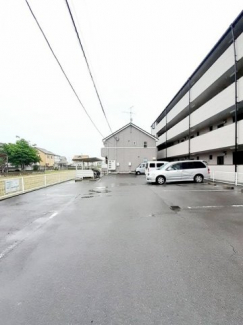 駐車場に車を止められます