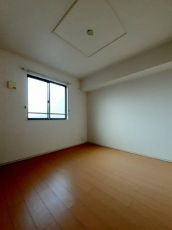 明るい室内です