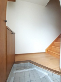 シンプルで使いやすい玄関です