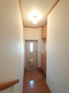 落ち着いた玄関です