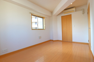洋室は8帖