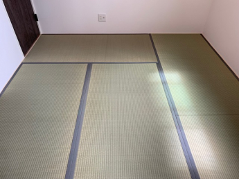 明るい室内です