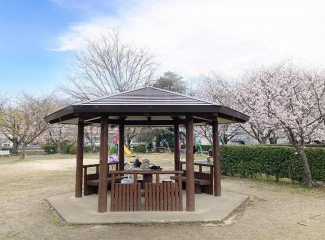 大曲公園まで557m