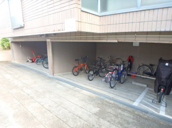 駐輪場です