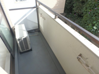 お洗濯にも便利なバルコニー付き