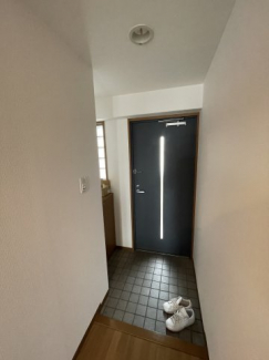 【玄関】