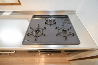 コンパクトなキッチンで掃除もラクラク