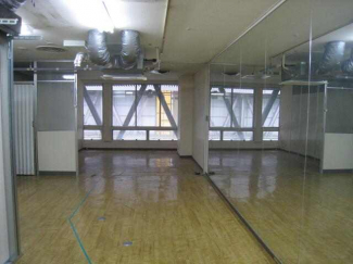 神戸市中央区三宮町１丁目の店舗一部の画像