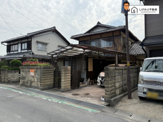 建築条件なし
約103坪
徒歩圏内にスーパーやコンビニエンスストアが充実しているので買い物にとても便利です♪