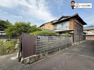 建築条件なし
約103坪
徒歩圏内にスーパーやコンビニエンスストアが充実しているので買い物にとても便利です♪