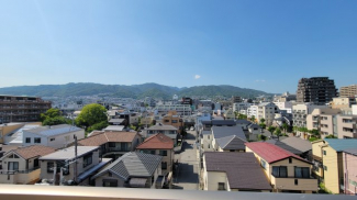 ルーフバルコニーからの山側パノラマ眺望