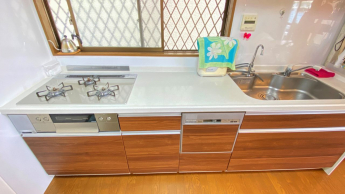 キッチン流し台（2層階）登記上1階部分