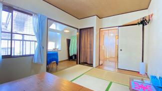 和室6帖に隣接の納戸2.2帖（5層階）登記上2階部分