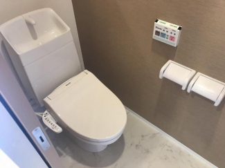 シャワー付トイレ