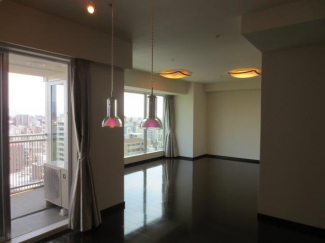 松山市本町２丁目の中古マンションの画像