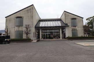 松前町立東公民館まで860m