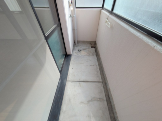 【バルコニー】