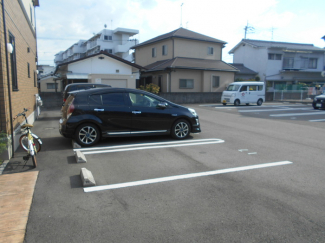 【駐車場】