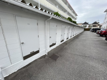 専用のトランクルームです。(無料)