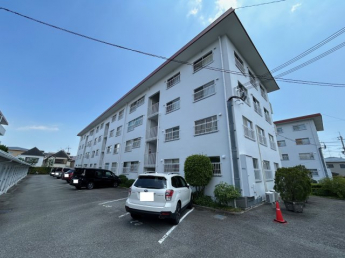 落ち着いた雰囲気の外観です