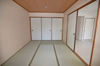 使い勝手のいい寝室です