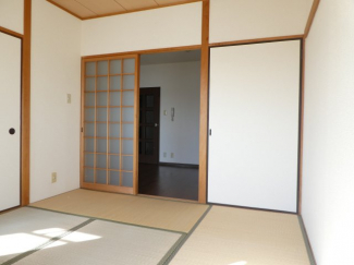 【寝室】