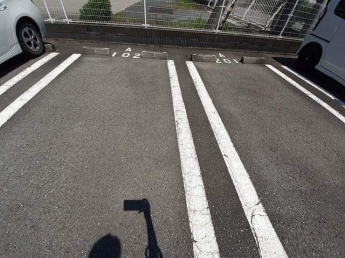 【駐車場】