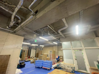 工事現場の物置として一時的に貸し出し中