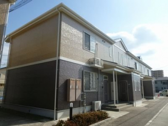 落ち着いた雰囲気の外観です
