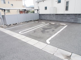 駐車スペースもあります