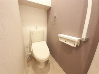 清潔感のあるトイレです