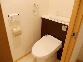 シンプルで使いやすいトイレです
