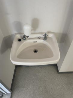 ガレージ付き事務所の画像