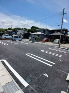 【駐車場】