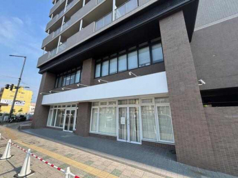 松山市平和通１丁目の店舗一部の画像