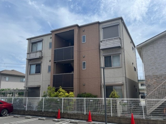 閑静な住宅街にあります