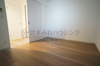 【寝室】