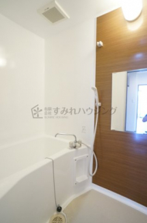 参考、同建物・反転間取りの号室