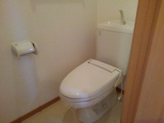 ゆったりとした空間のトイレです