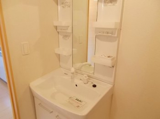 コンパクトで使いやすい洗面所