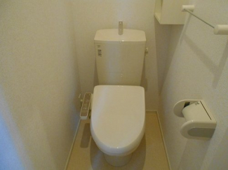 ゆったりとした空間のトイレです