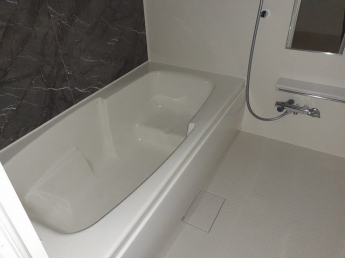 ゆったり過ごせるお風呂です