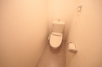 シンプルで使いやすいトイレです