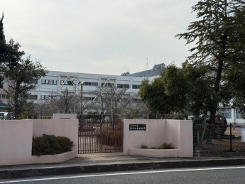 草津市立小学校まで1700m