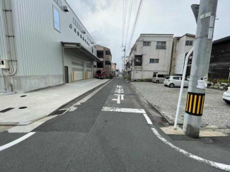 駅前駐車場の画像