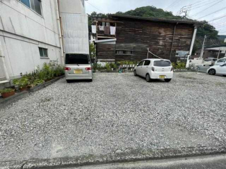駅前駐車場の画像