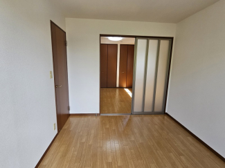 引戸を開ければ続き間になります