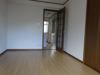 【寝室】