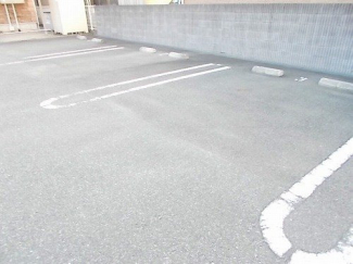 駐車場に車を止められます